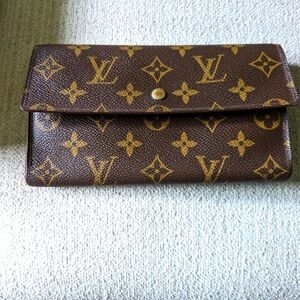 Authentic Louis Vuitton Wallet